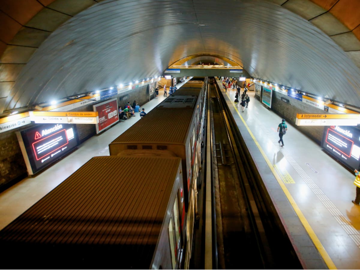 Metro de Santiago suspende parcialmente Línea 4 por emergencia: estas son las estaciones cerradas