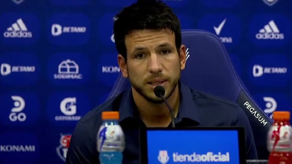 Manuel Mayo no se guarda nada y responde crítica de Johnny Herrera