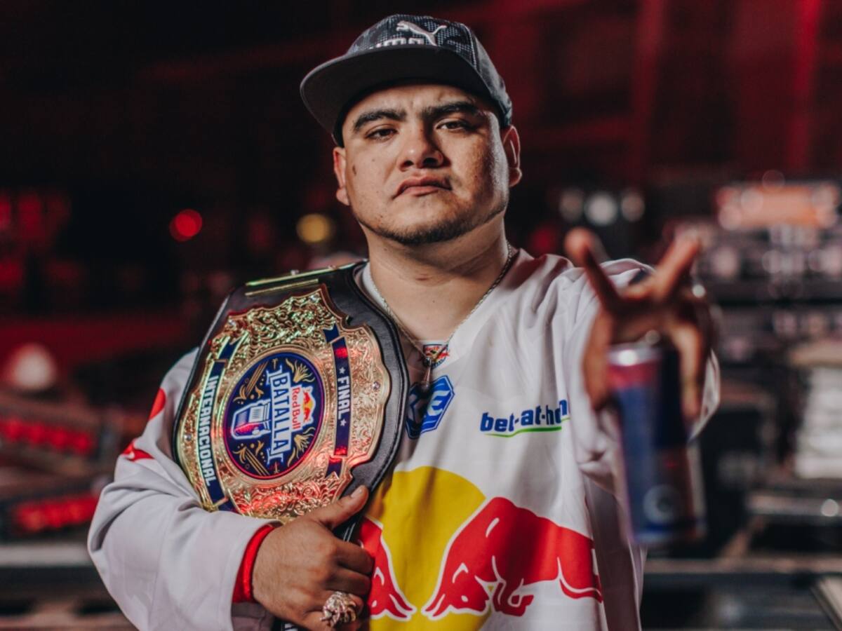 En busca del récord: Aczino quiere hacer historia y va por su tricampeonato en la Final Internacional de la Batalla de los Gallos