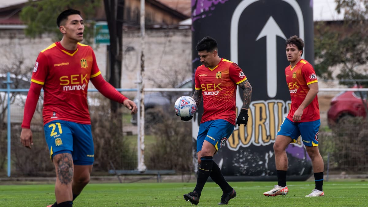 Sorpresiva renuncia remece a Unión Española en la Primera B