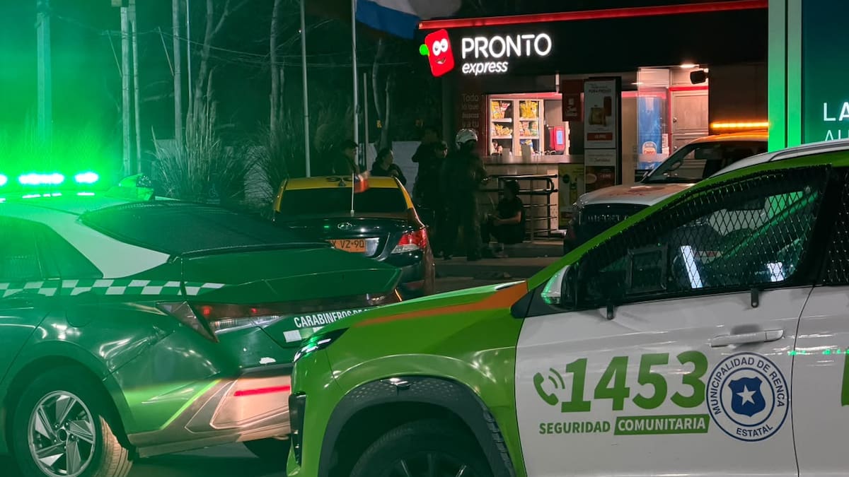 Llegó en taxi y gravemente herido: hombre baleado llega a servicentro de Renca