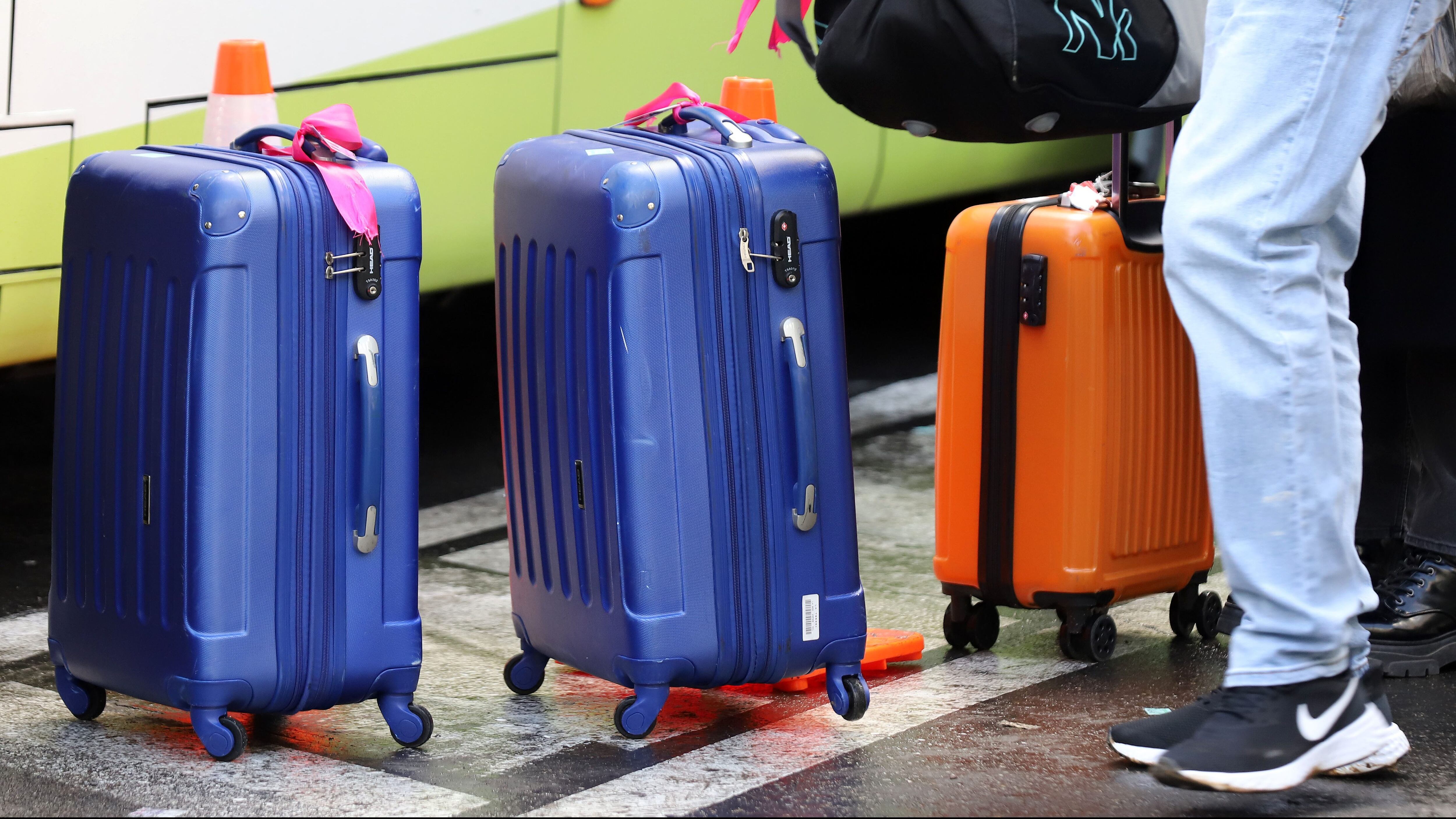Buscan pasajeros de bus que tuvieron contacto con caso positivo de covid