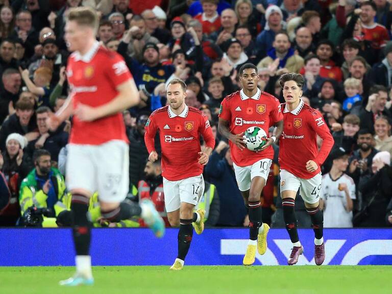 Manchester United protagonizó tremenda remontada ante el Aston Villa en la Copa de la Liga