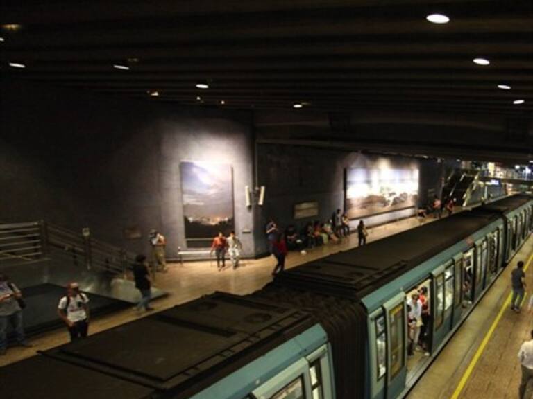Metro de Santiago anunció la extensión en su horario