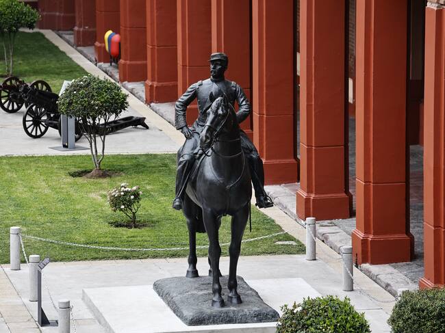 Giro inesperado: Consejo de Monumentos frena retorno de la estatua de Baquedano a Plaza Italia