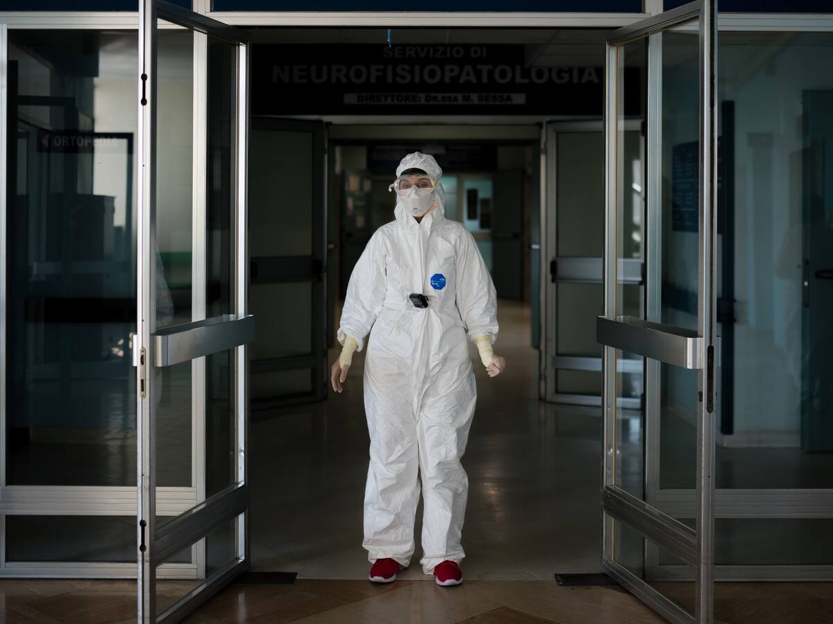 Italia reportó 760 nuevas muertes, elevándose la cifra total a 13.915 fallecidos