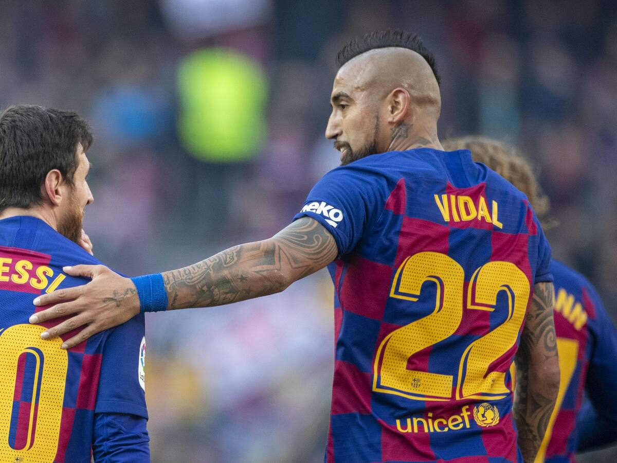 Arturo Vidal, Fàbregas, Conmebol y más: las reacciones que dejó la salida de Lionel Messi del Barcelona