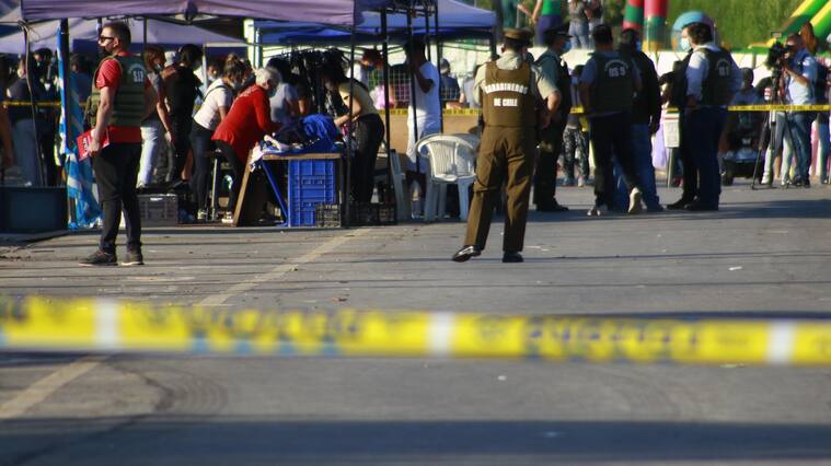 23 de Diciembre de 2020/SANTIAGO Balacera en una feria navideña ubicada en Av 3 Poniente esquina Borgoño, Maipu
FOTO: MAURICIO MENDEZ/ AGENCIAUNO