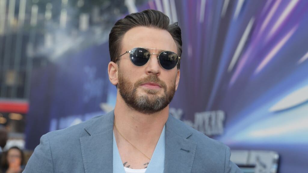 Chris Evans responde a críticas por Lightyear