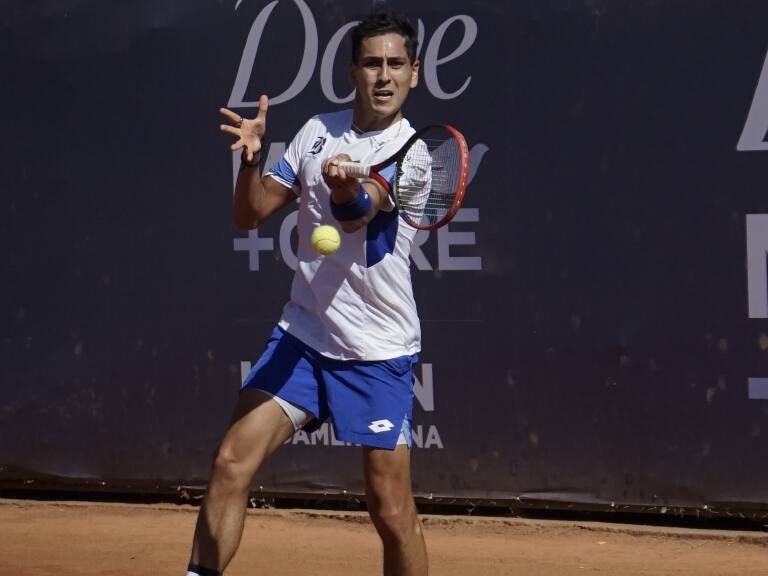 Alejandro Tabilo clasifica a los cuartos de final del Challenger de Concepción y es el único chileno candidato al título