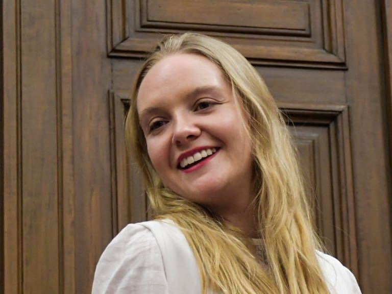 Beatriz Hevia, 1024x576 jpg ok