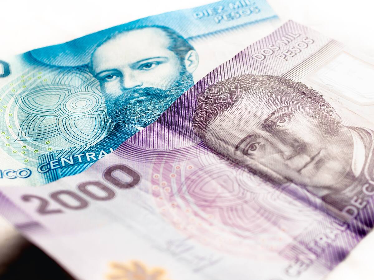 Qué estudiantes en Chile recibirán casi $80 mil en septiembre gracias a un beneficio (y cuándo se conocen los resultados)