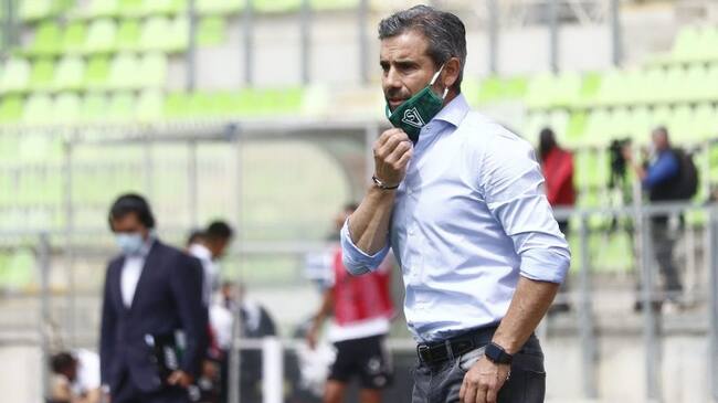 06 DE ENERO DE 2021/VALPARAISOEl director tecnico de Santiago Wanderers, Miguel Ramirez, durante el partido valido por la fecha 28 del Campeonato Nacional AFP PlanVital 2020, entre Santiago Wanderers y Colo Colo, disputado en el Estadio Elias Figueroa Brander.
FOTO: LEONARDO RUBILAR CHANDIA/AGENCIAUNO