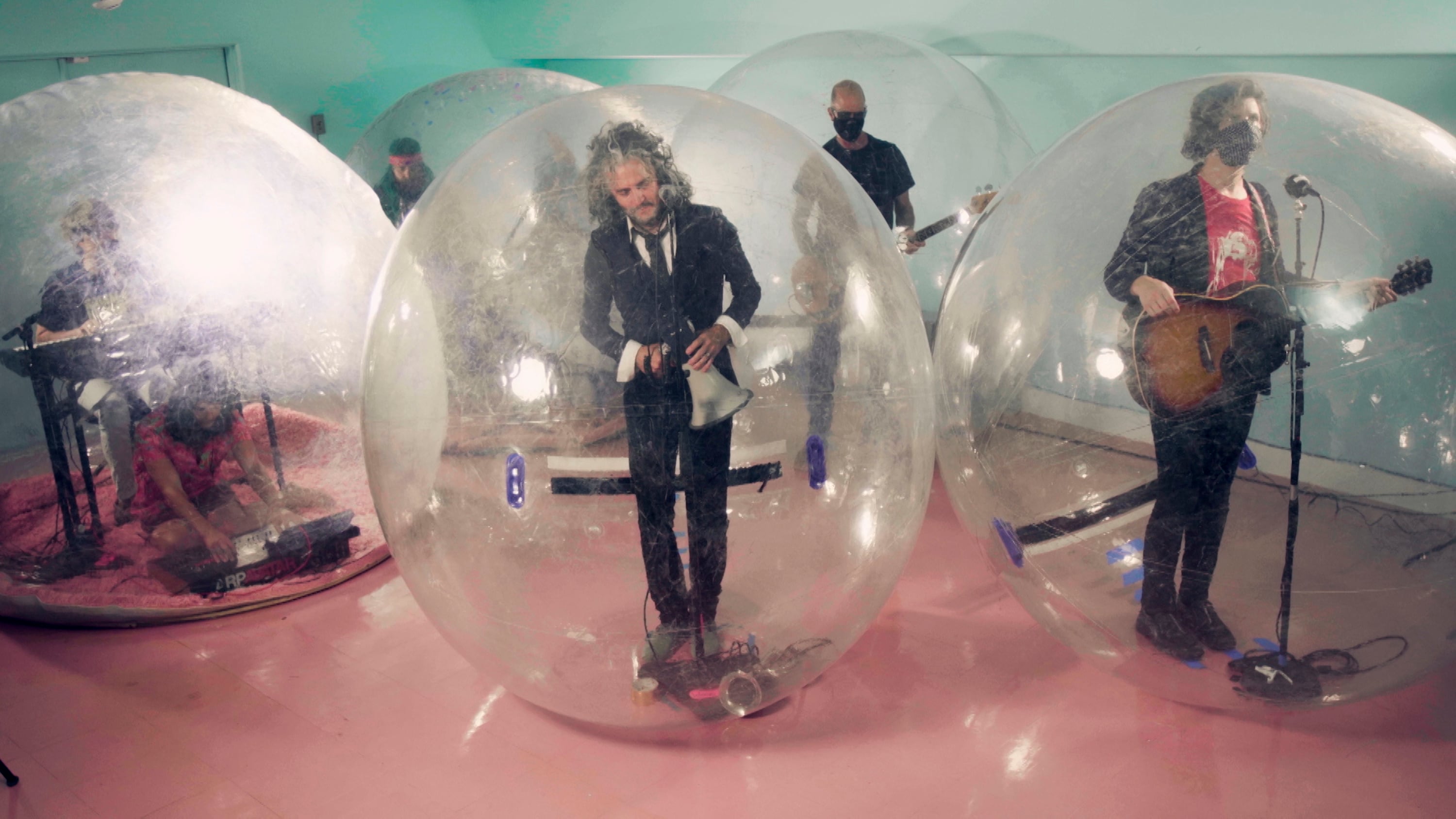 The Flaming Lips presentándose en The Tonight Show de Jimmy Fallon en septiembre del 2020, Getty Images