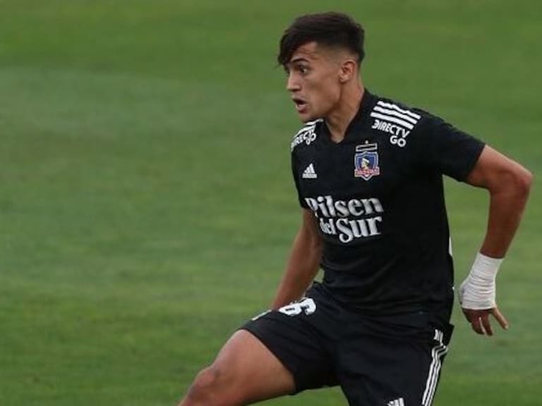 Pablo Solari extenderá su contrato con Colo Colo "por 3 o 4 años más", según Aníbal Mosa