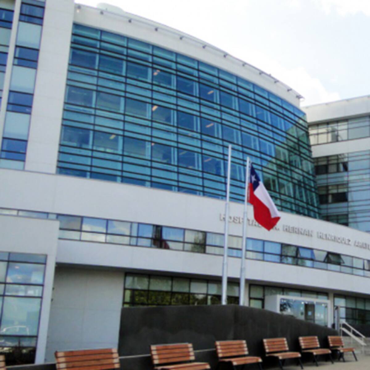 Oncólogos del Hospital de Temuco derivaban pacientes a su clínica para ensayos ilegales