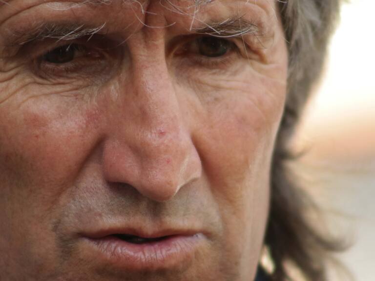 Daniel Morón es suspendido de sus funciones en Colo Colo por sus insultos a los árbitros en el duelo ante O’Higgins