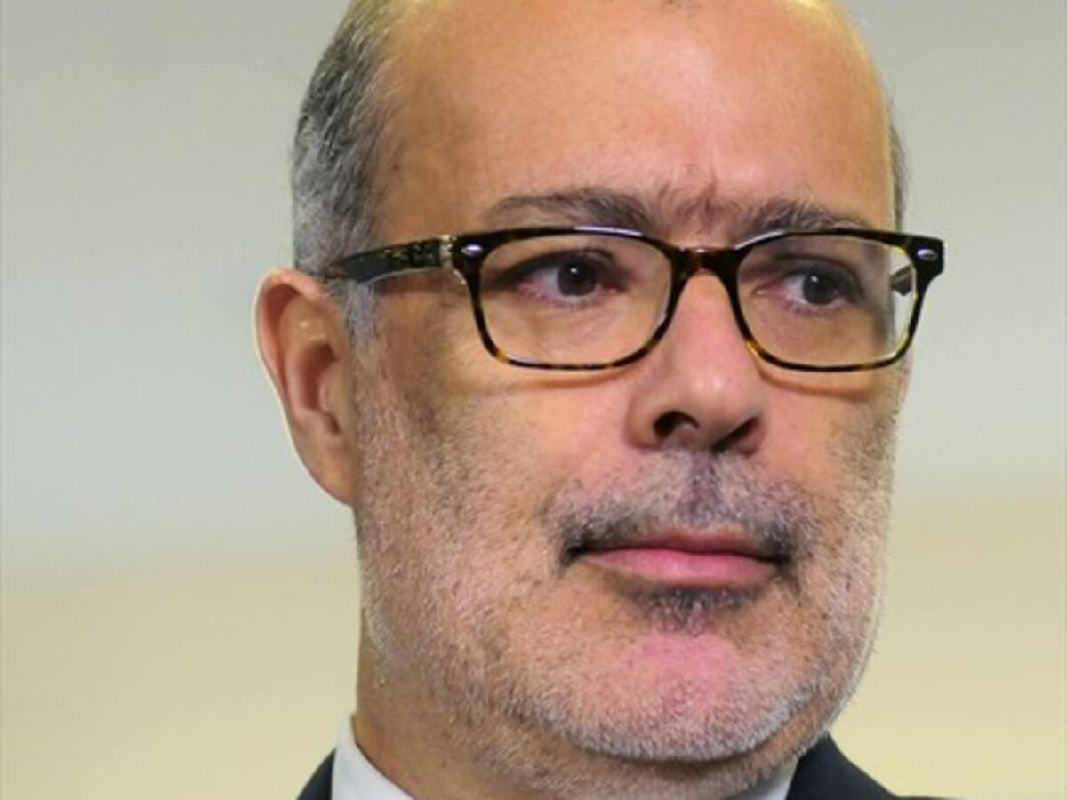 Ministro Valdés y baja calificación de riesgo para Chile: «Es una mala noticia»