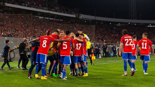 Ante bajas ventas: habilitan abonos para los partidos clasificatorios de La Roja como local en 2023