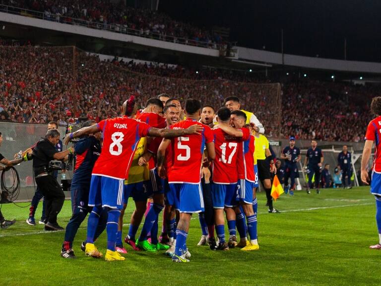 Ante bajas ventas: habilitan abonos para los partidos clasificatorios de La Roja como local en 2023