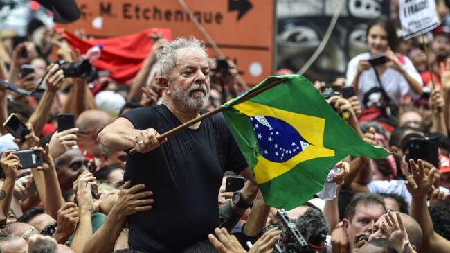 Lula da Silva entre sus seguidores en el estado de Sao Paulo