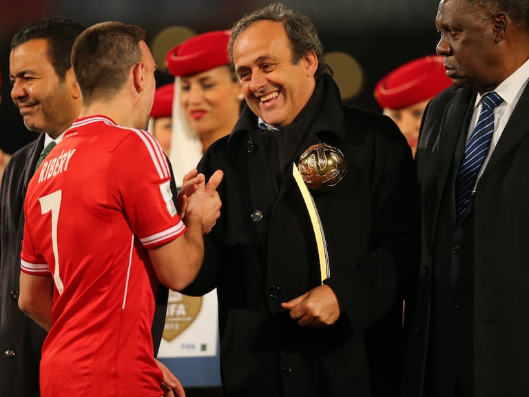 Asaltan la casa de una leyenda del fútbol europeo: se robaron numerosos trofeos