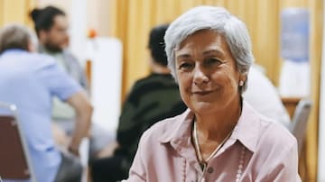 Josefa Errázuriz baja su precandidatura a alcaldía de Providencia y entrega apoyo a una exministra de Bachelet