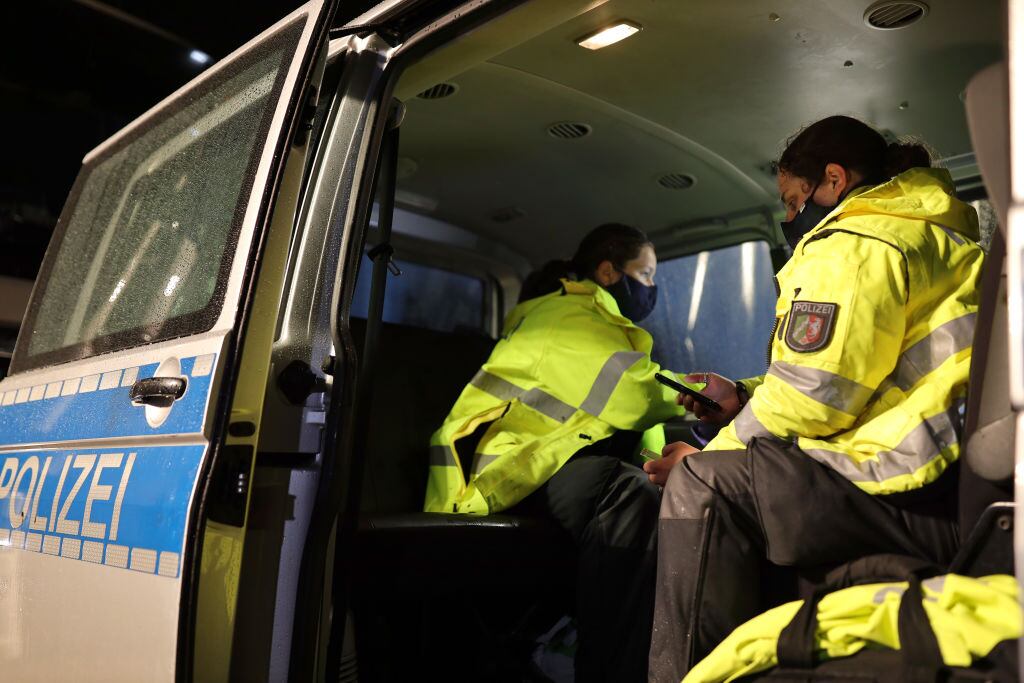 Policías alemanes coordinan un procedimiento