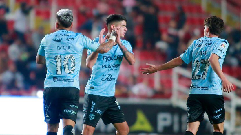 Ángelo Araos Necaxa