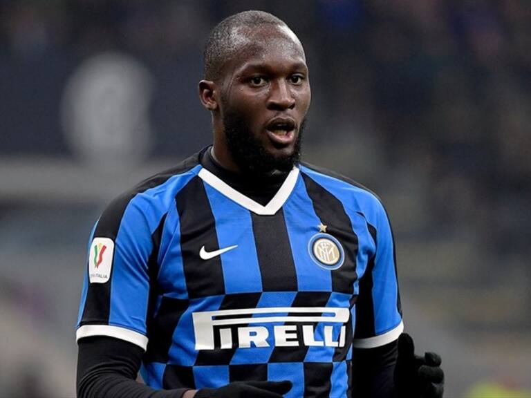 Romelu Lukaku se llenó de bromas por mostrar su particular nueva cama en Instagram