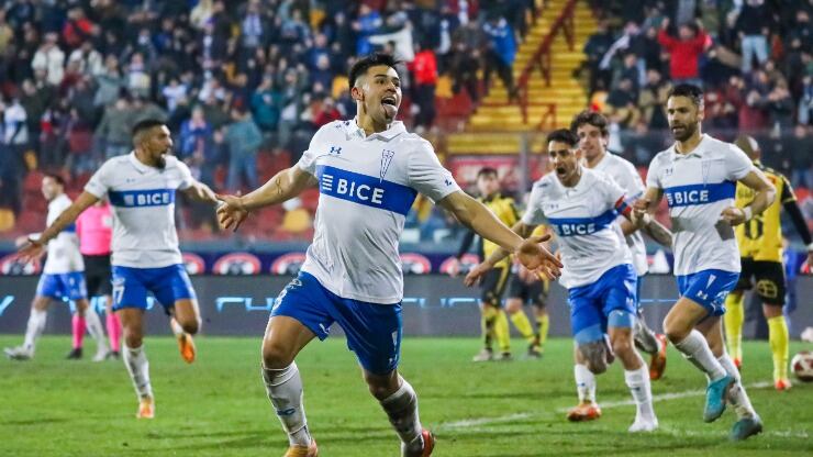 La UC se impone ante Coquimbo Unido y vuelve a los triunfos tras la salida de Holan