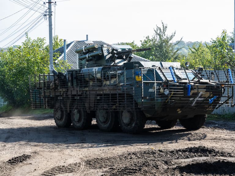 Fuerzas armadas de Ucrania avanzan en medio de la guerra