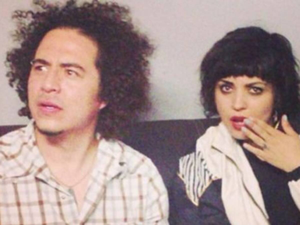 Mon Laferte expresó su pesar por la muerte de productor César Ceja: «Me diste una familia en México»