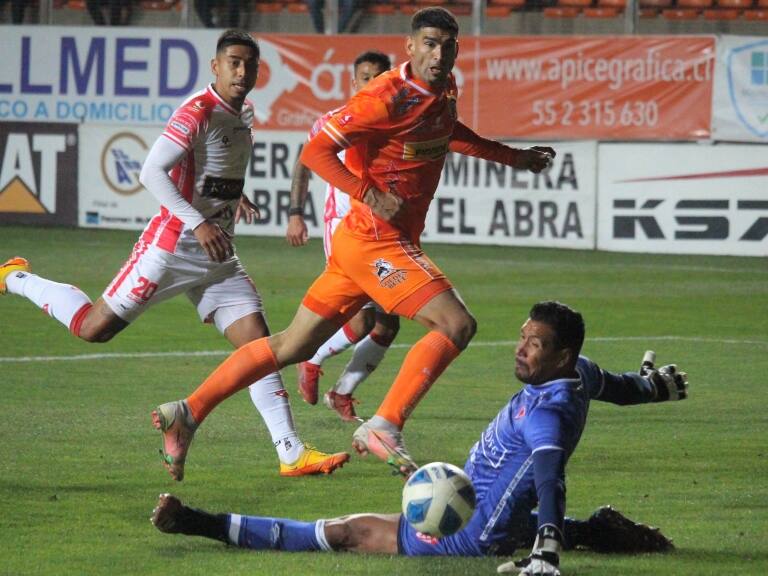 David Escalante y las virtudes de Cobreloa: "No somos el equipo más vistoso, pero hacemos un gol y nos alcanza"