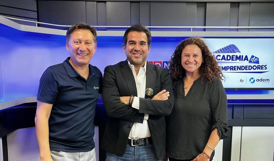 Fundación 99 en la Academia de Emprendedores