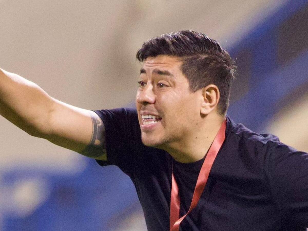 Quién es Nicolás Córdova, el elegido por la ANFP para dirigir a Chile ante Ecuador tras la renuncia de Eduardo Berizzo