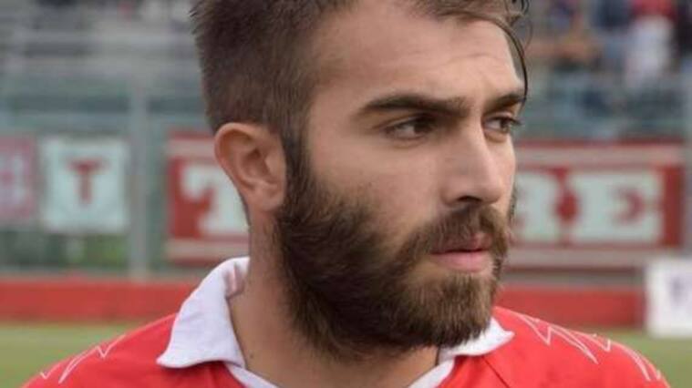 Conmoción en Italia: futbolista murió durante partido en homenaje a su hermano fallecido