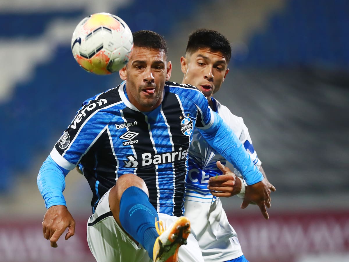 Gremio de Porto Alegre presentará bajas importantes en duelo ante la UC por Covid-19