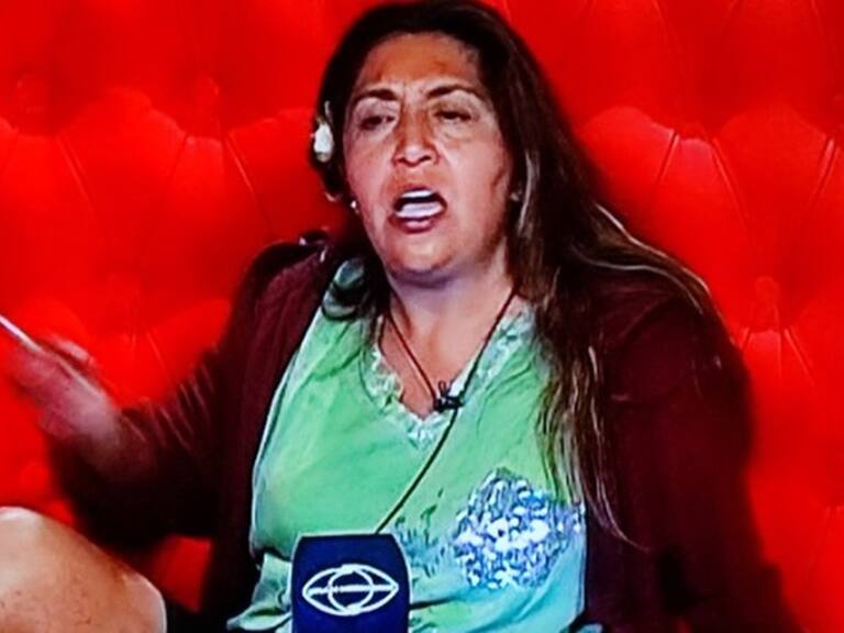 «Cuando está borracha hace show»: Pincoya arremetió contra Scarlette con enfurecidas declaraciones