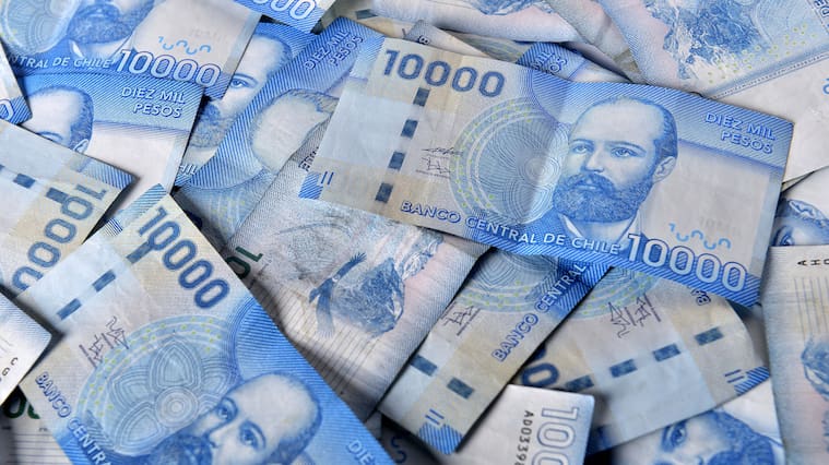 UF traspasó el umbral de los $30 mil tras 54 años de existencia