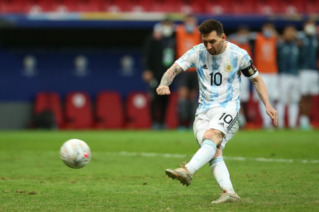 El historial de Lionel Messi enfrentando a Brasil