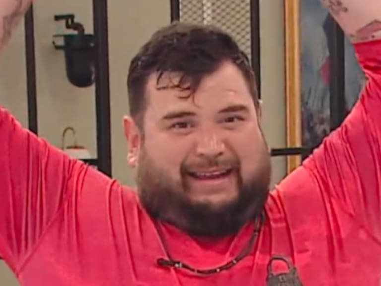 “Otakin” pidió matrimonio a su pareja tras salir del reality “El Internado”