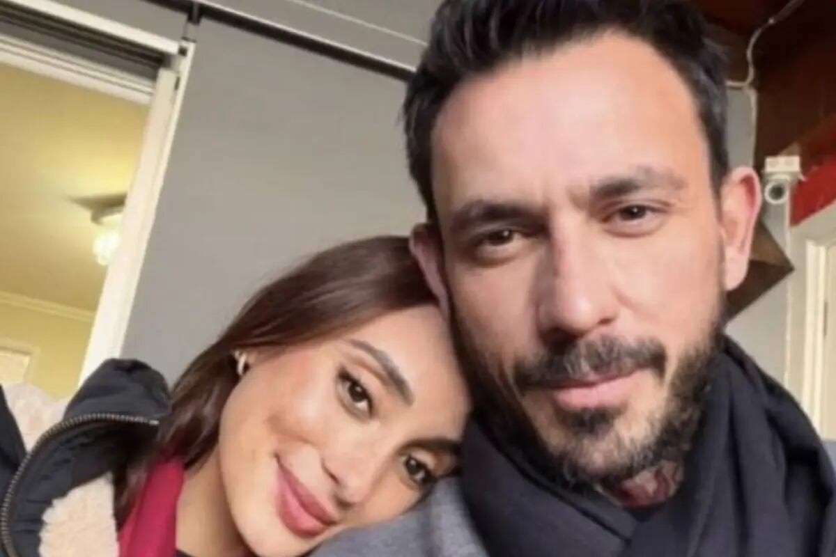 Mauricio Pinilla y Paula Henríquez