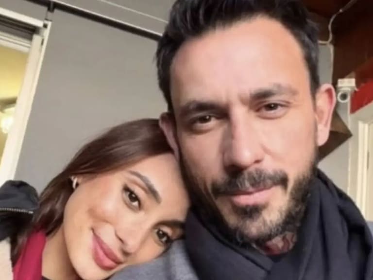 Mauricio Pinilla y Paula Henríquez