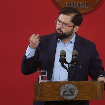 Presidente Boric califica como “ataque terrorista” crimen de tres carabineros en Cañete: “La condena tiene que ser total y no debe haber matices”
