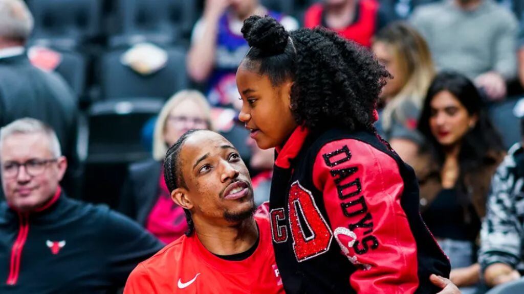 Hija de DeMar DeRozan - Chicago Bulls vs Miami Heat - United Airlines