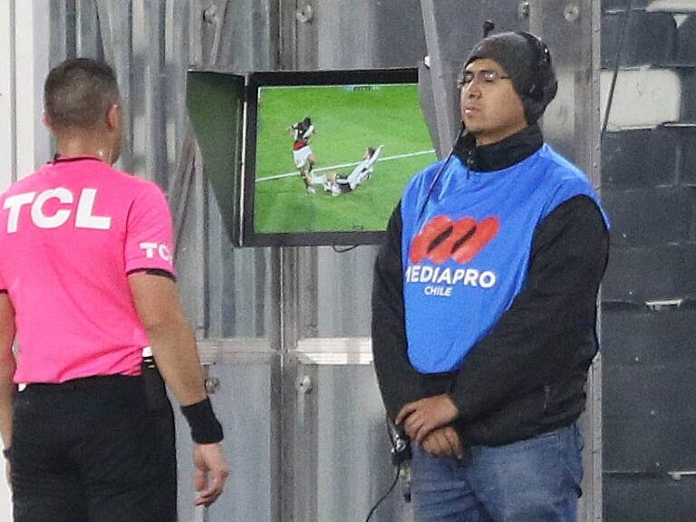 El accionar del VAR para la expulsión de Maximiliano Falcón ante Curicó