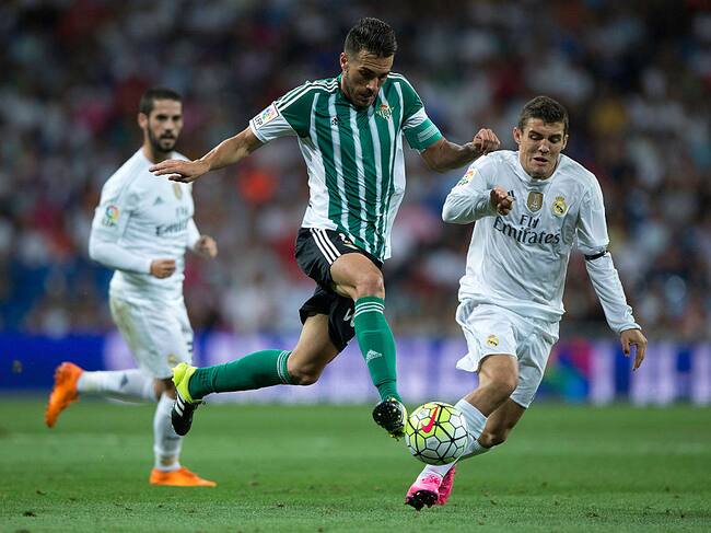 Xavi Torres ante Mateo Kovacic de Real Madrid