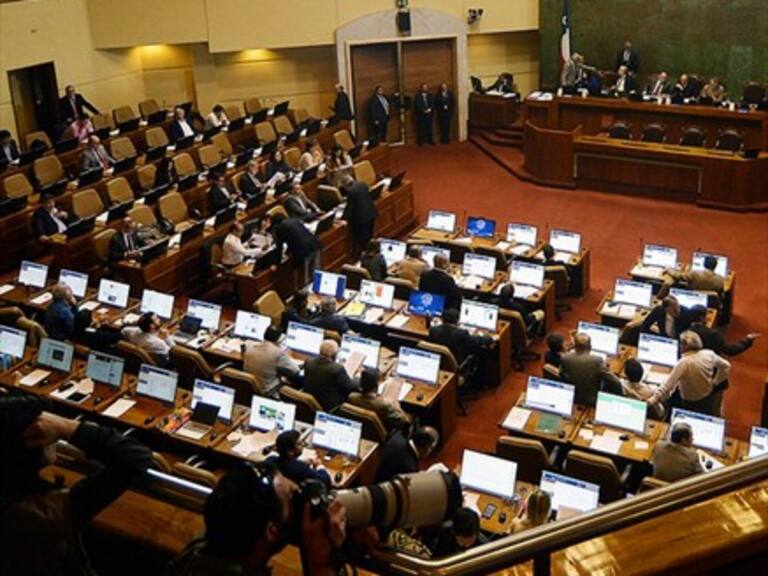 Diputados aprueban ley corta de pensiones