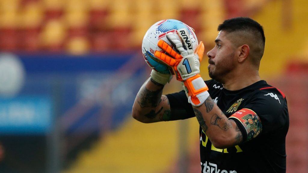 8 de Septiembre del 2020/SantiagoDiego Sanchez(c) ,durante el partido valido por la Décima fecha del Campeonato Nacional AFP PlanVital 2020, entre Union Española vs Santiago Wanderers, disputado en el estadio Santa Laura.
FOTO:FRANCISCO LONGA/AGENCIAUNO